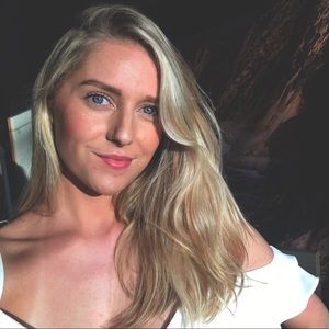 Meet your Posher, Lauren